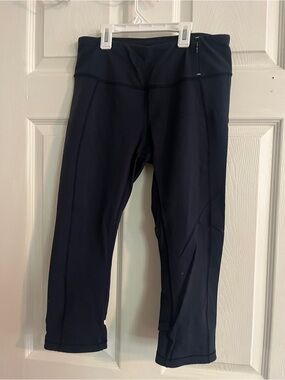 CALIA by Carrie Underwood Kids Black Capri Leggings